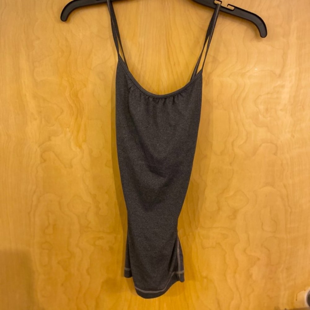 Fitted Exercise Grey BYZELLA Tank Top with Criss Crossed Back